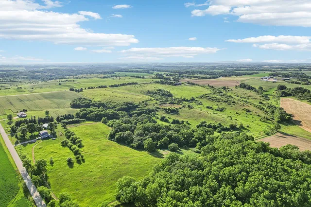 $475,000 | 35-ac Hustad Valley, Belleville, WI 53574
