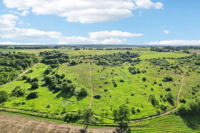 $475,000 | 35-ac Hustad Valley, Belleville, WI 53574