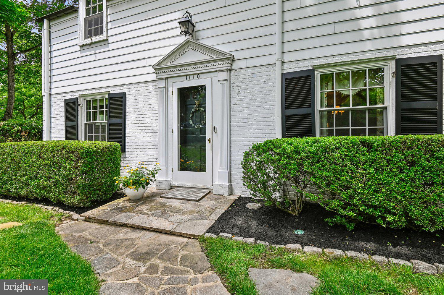 1110 Bryn Mawr Road Baltimore, MD 21210 - Photo 2 of 67 Porch