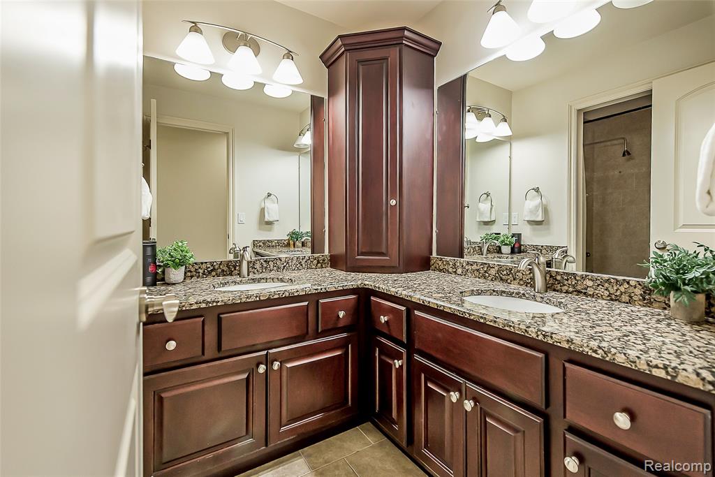 24935 Ravine Drive South Lyon, MI 48178 - Photo 29 of 51