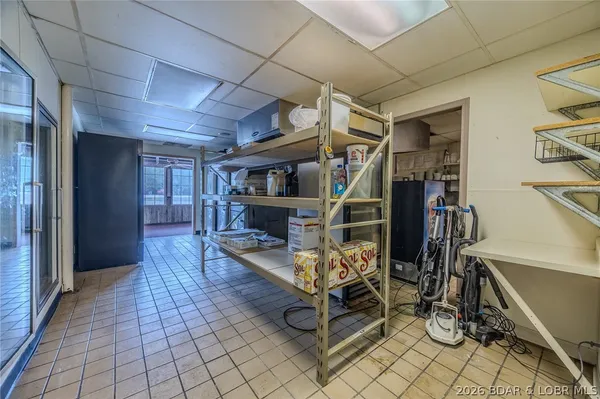 $299,000 | 33023 Highway 7, Edwards, MO 65326