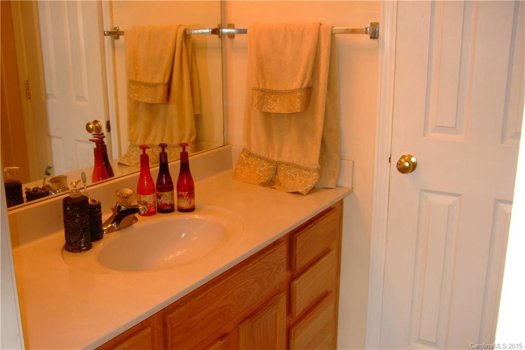 11310 Stone Trail Road Charlotte, NC 28213 - Photo 11 of 17 Gallery Image 11