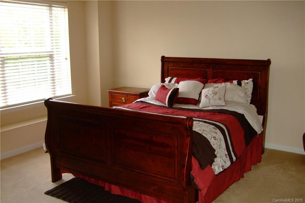 11310 Stone Trail Road Charlotte, NC 28213 - Photo 10 of 17 Gallery Image 10
