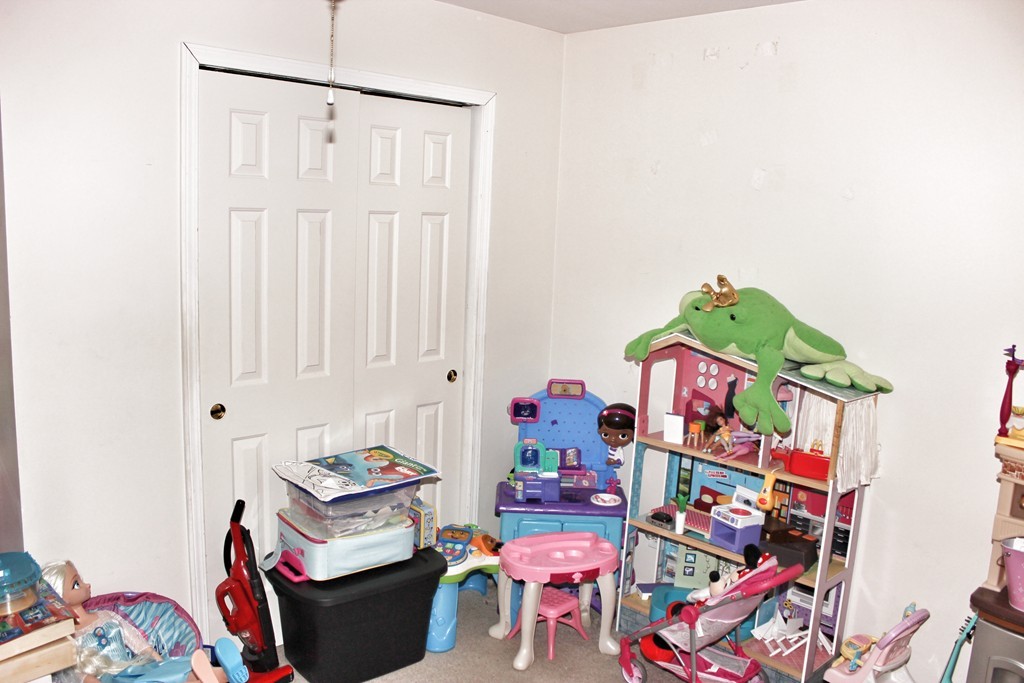 41 Hapgood Road Worcester, MA 01609 - Photo 17 of 28 Gallery Image 17