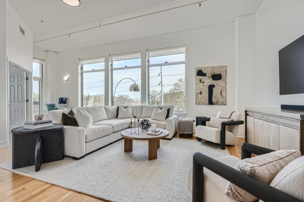 3820 Roswell Road Northeast, Unit 517 Atlanta, GA 30342 - Photo 1 of 1 Gallery Image 1