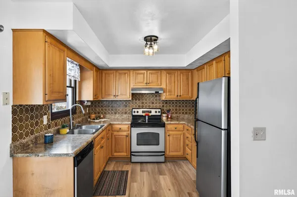 $249,900 | 1206 Timber Lane, Pekin, IL 61554