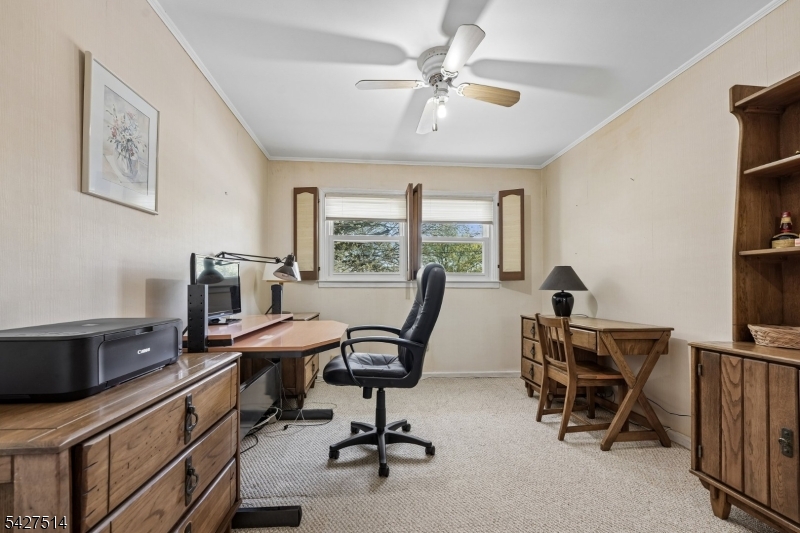 66 Warwick Circle Springfield, NJ 07081 - Photo 30 of 35