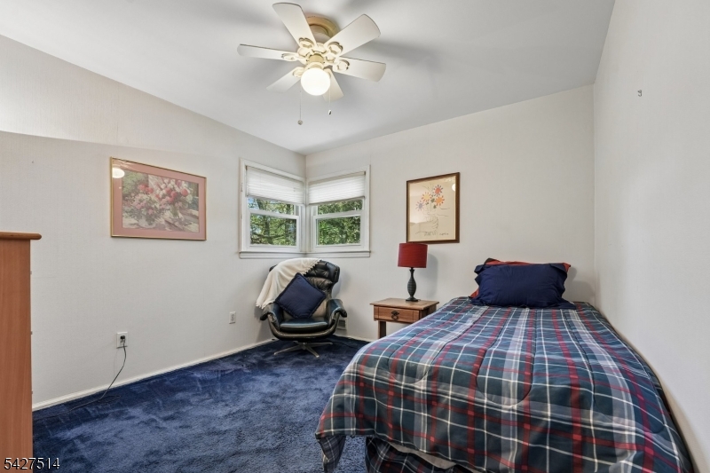 66 Warwick Circle Springfield, NJ 07081 - Photo 31 of 35