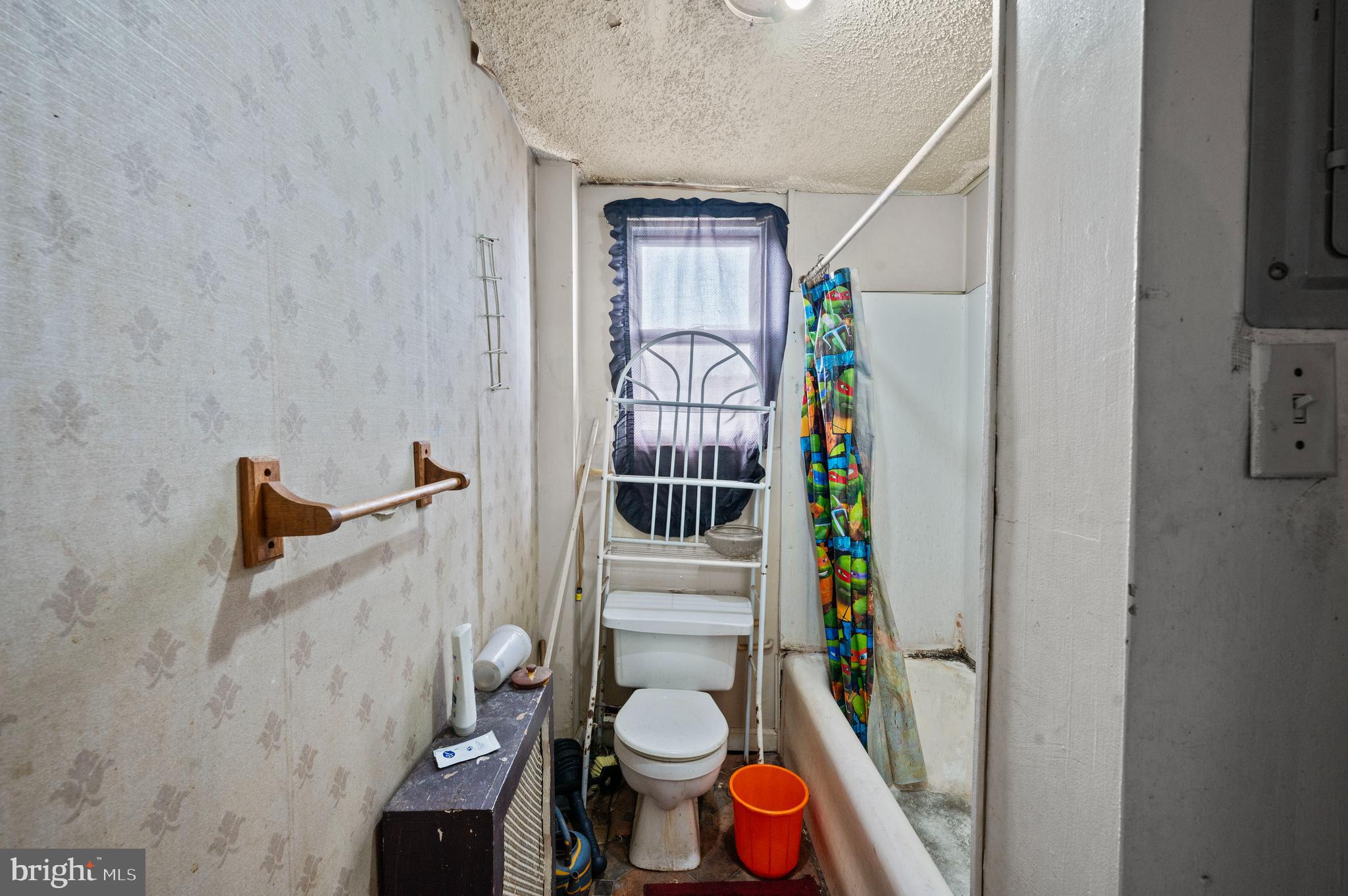 5819 Theodore Street Philadelphia, PA 19143 - Photo 27 of 37 Bathroom (Unit 3)