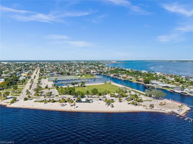 $1,599,999 | 1020 Dolphin Drive, Cape Coral, FL 33904