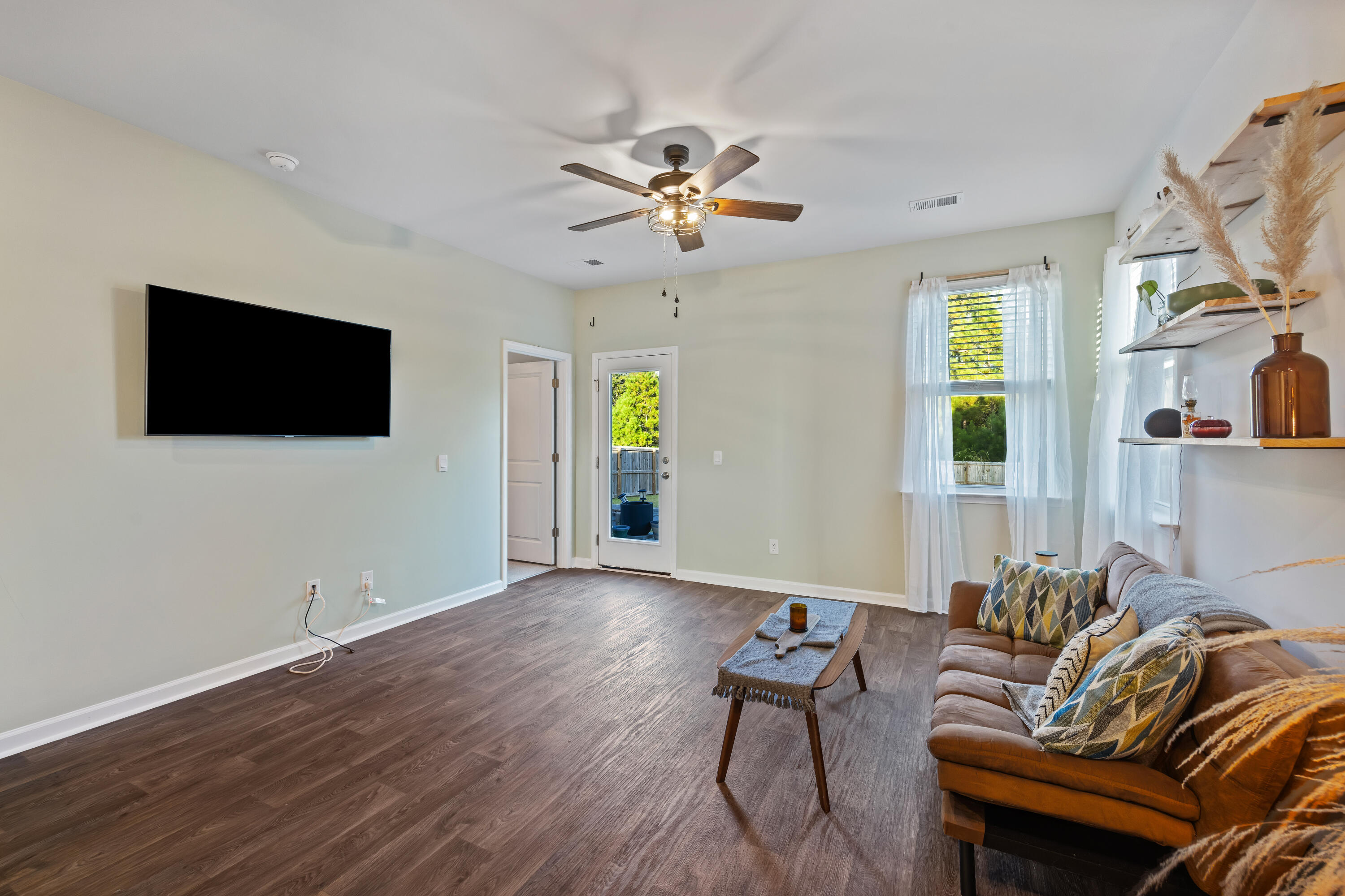 1023 Peridote Way Ladson, SC 29456 - Photo 7 of 52 ChsRealEstatePhotography#010