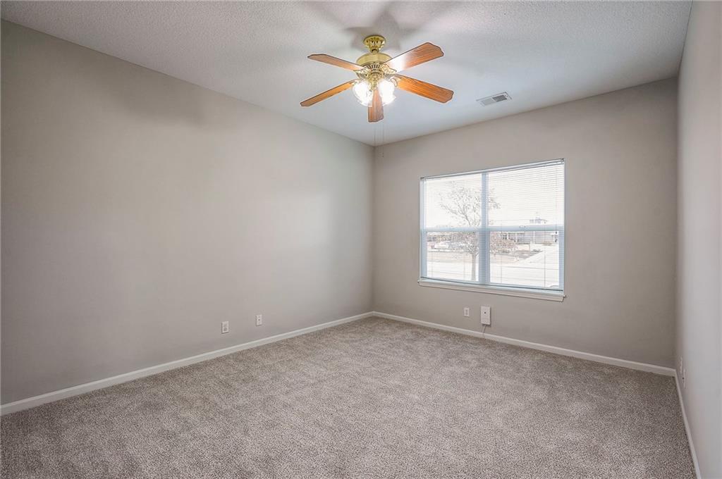 11751 South Roundtree Street, Unit 102 Olathe, KS 66061 - Photo 16 of 40