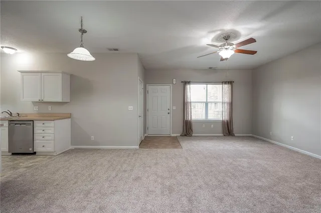 $220,000 | 11751 South Roundtree Street, Unit 102, Olathe, KS 66061