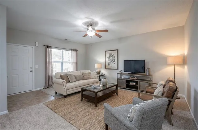 $220,000 | 11751 South Roundtree Street, Unit 102, Olathe, KS 66061