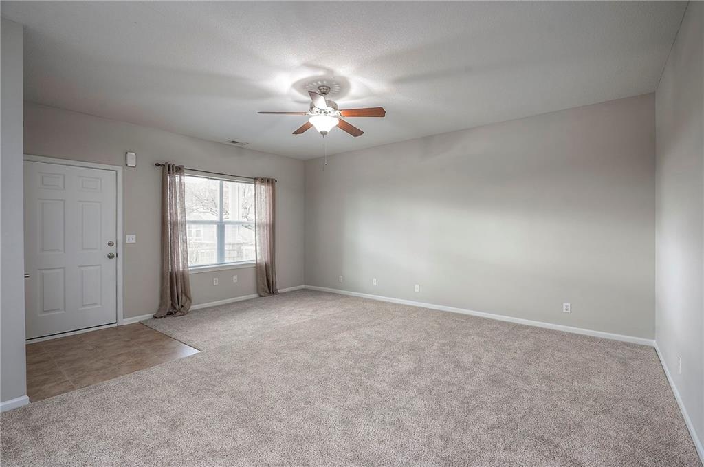 11751 South Roundtree Street, Unit 102 Olathe, KS 66061 - Photo 8 of 40