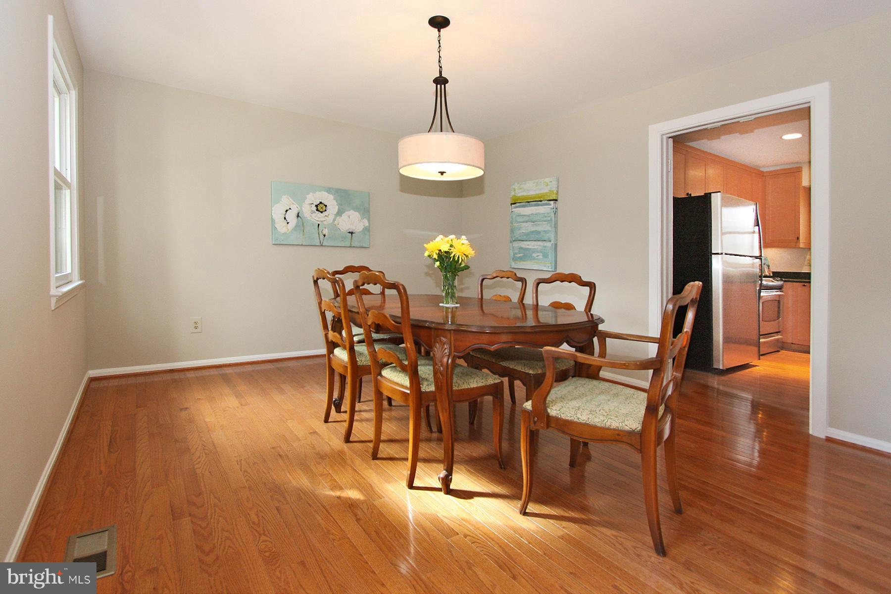 12353 Lima Lane Reston, VA 20191 - Photo 5 of 30 Dining Room