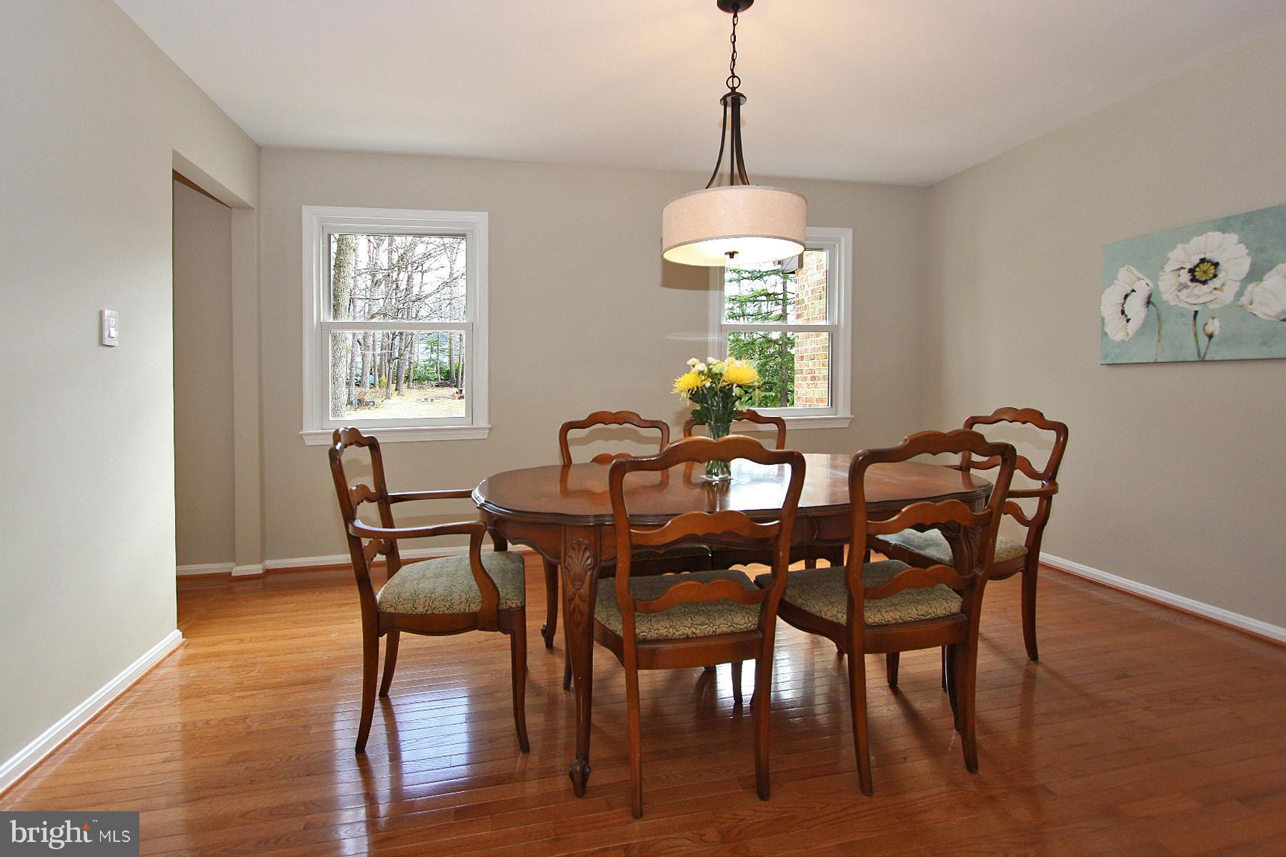 12353 Lima Lane Reston, VA 20191 - Photo 6 of 30 Dining Room