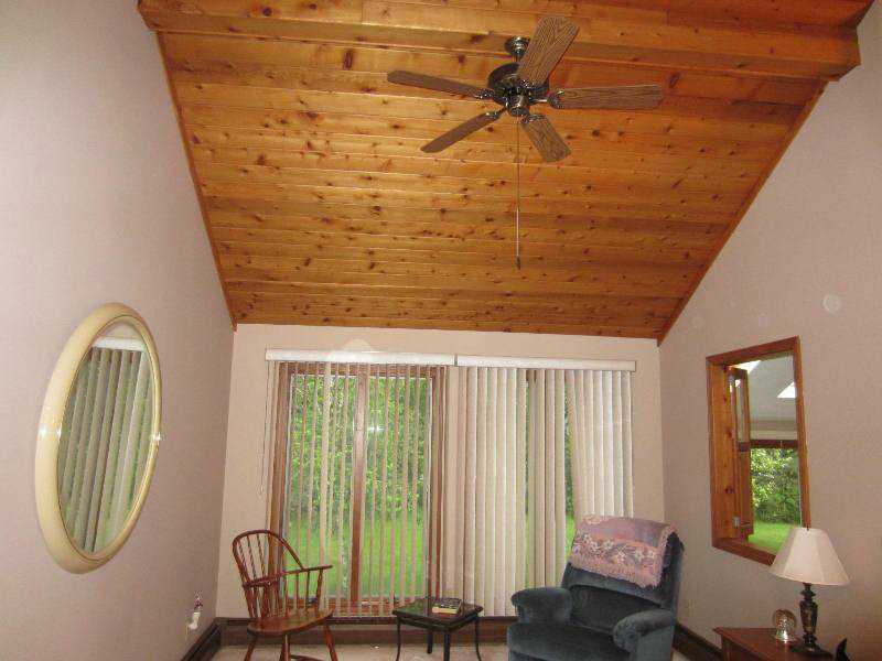 66 Oak Hill Road Scituate, RI 02831 - Photo 13 of 25 Den/Family/Great Room.