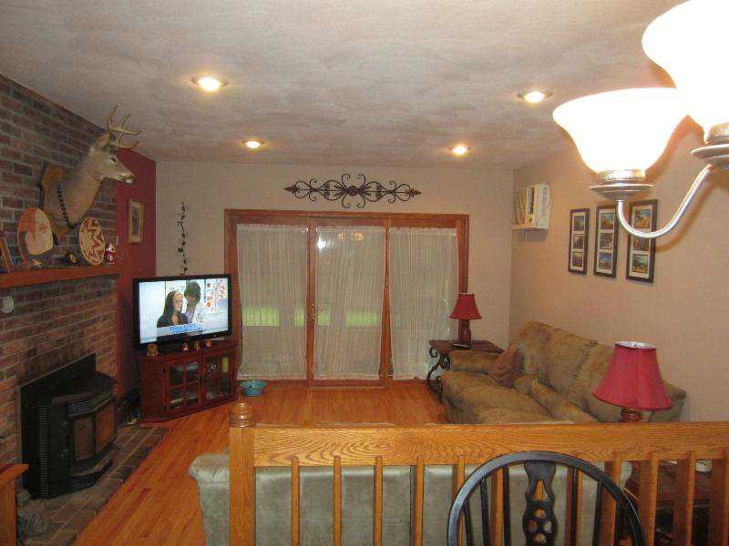 66 Oak Hill Road Scituate, RI 02831 - Photo 9 of 25 Living Room.