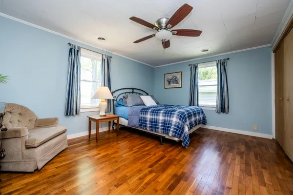 $278,500 | 500 Sherwood Avenue, Three Oaks, MI 49128