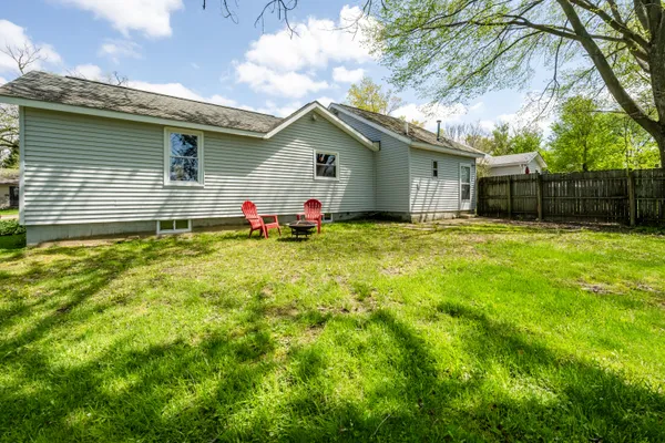 $278,500 | 500 Sherwood Avenue, Three Oaks, MI 49128