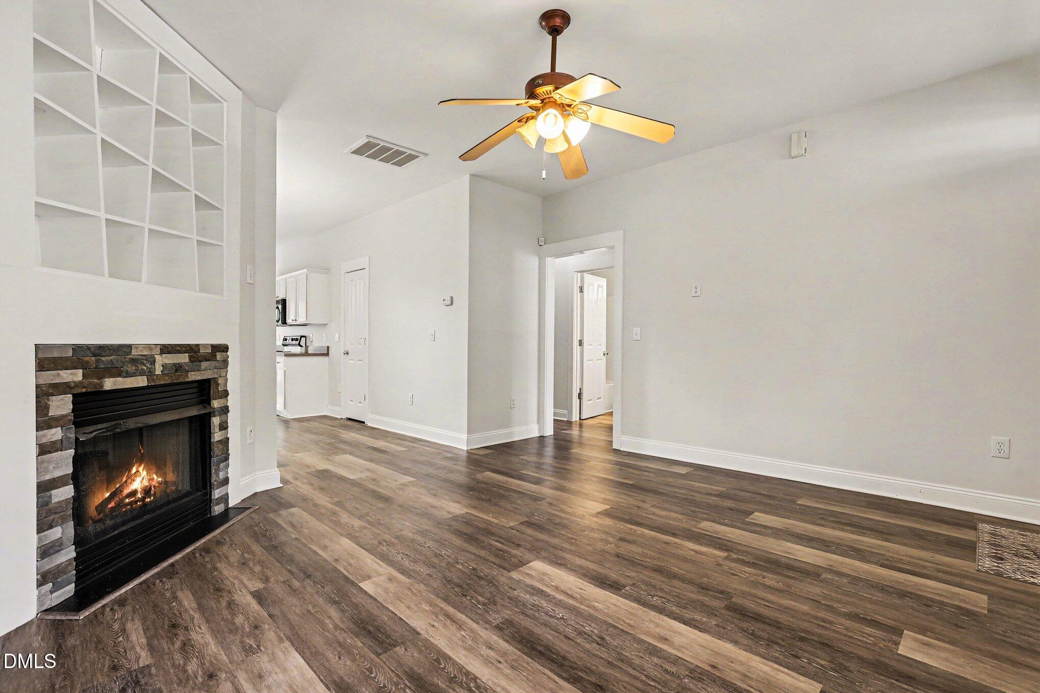 10908 Connally Lane Raleigh, NC 27614 - Photo 7 of 33