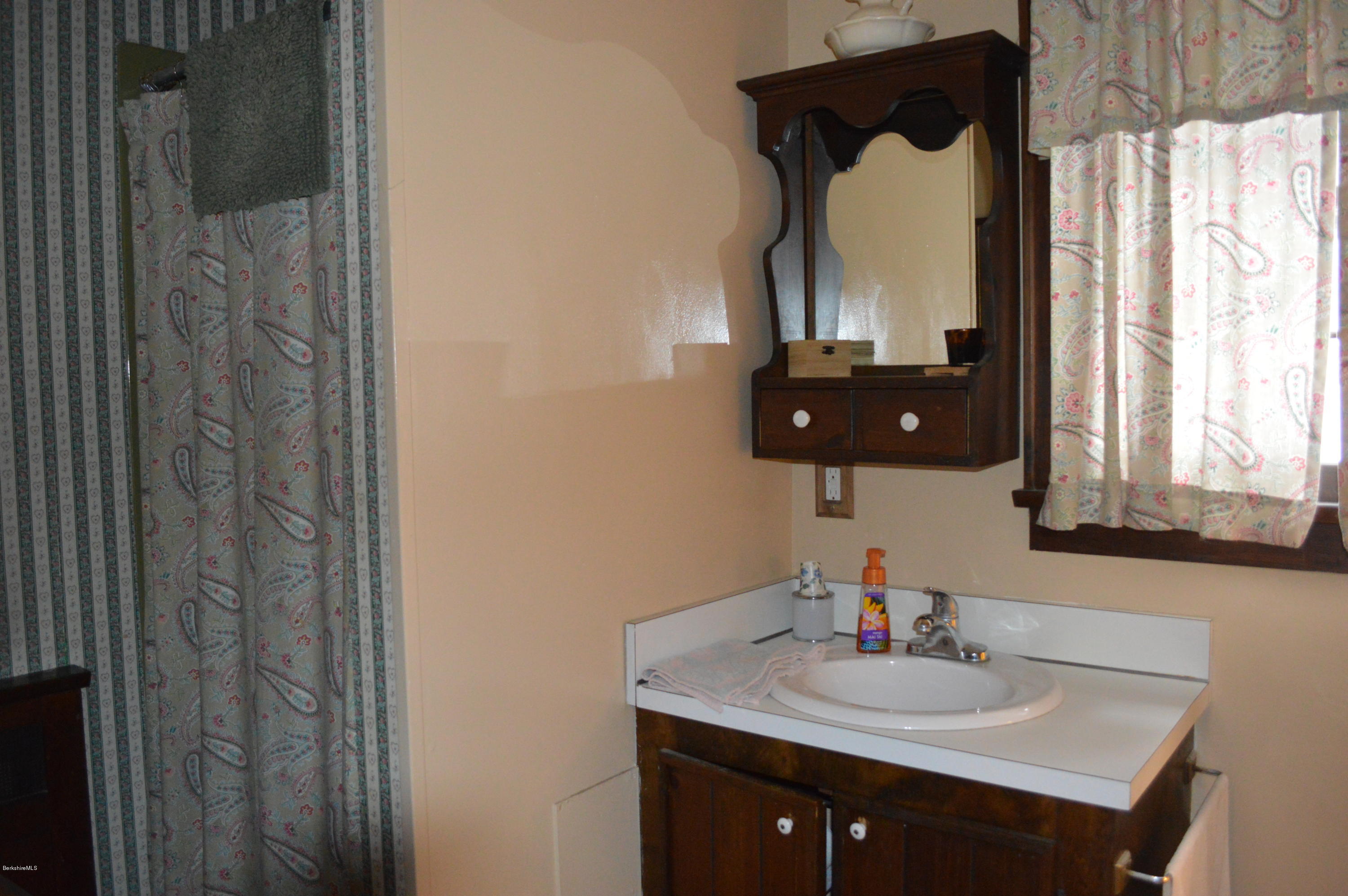 20 Red Rock Road West Stockbridge, MA 01266 - Photo 19 of 20 030.JPG