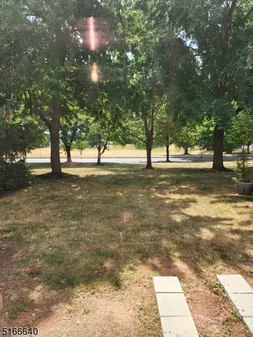 $2,900 | 182 Scobee Lane, Somerset, NJ 08873