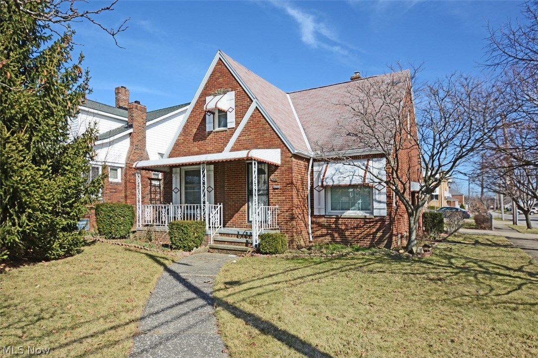 6329 Stanbury Road Parma, OH 44129 - Photo 1 of 35
