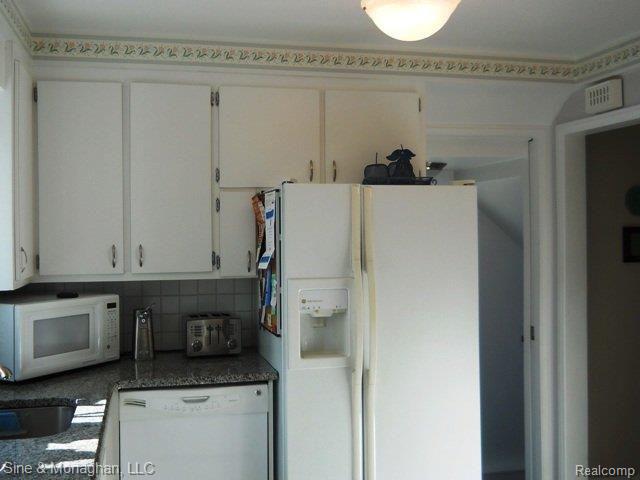 351 Kerby Road Grosse Pointe, MI 48236 - Photo 12 of 26 DSCN0040.JPG