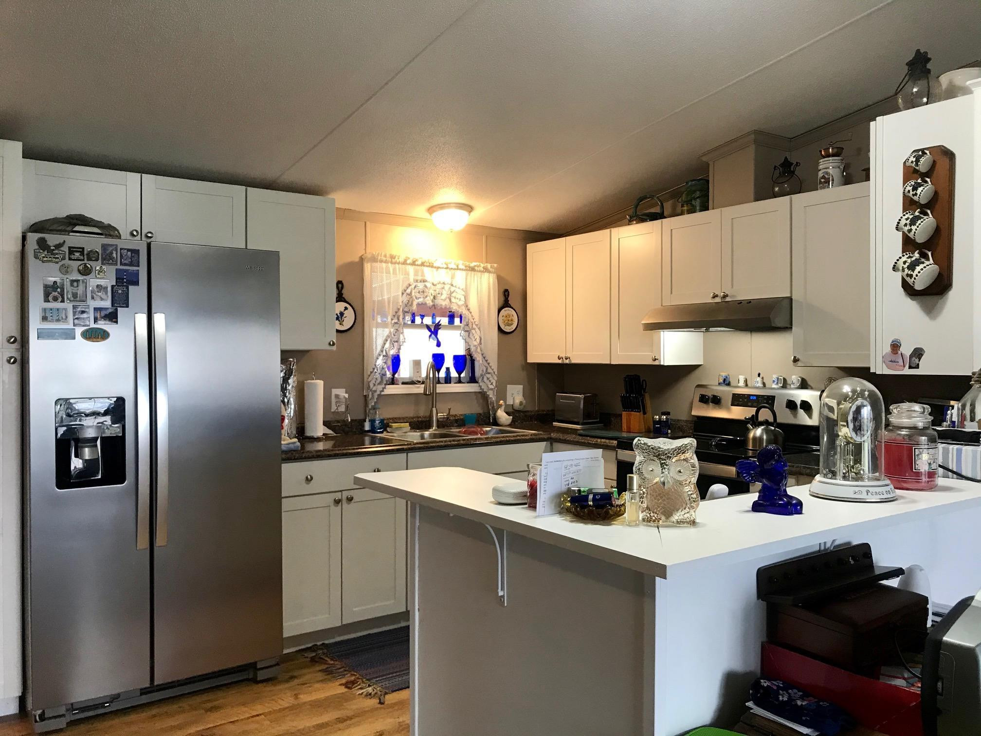 10 Como Road Lakewood, PA 18439 - Photo 8 of 31 kitchen