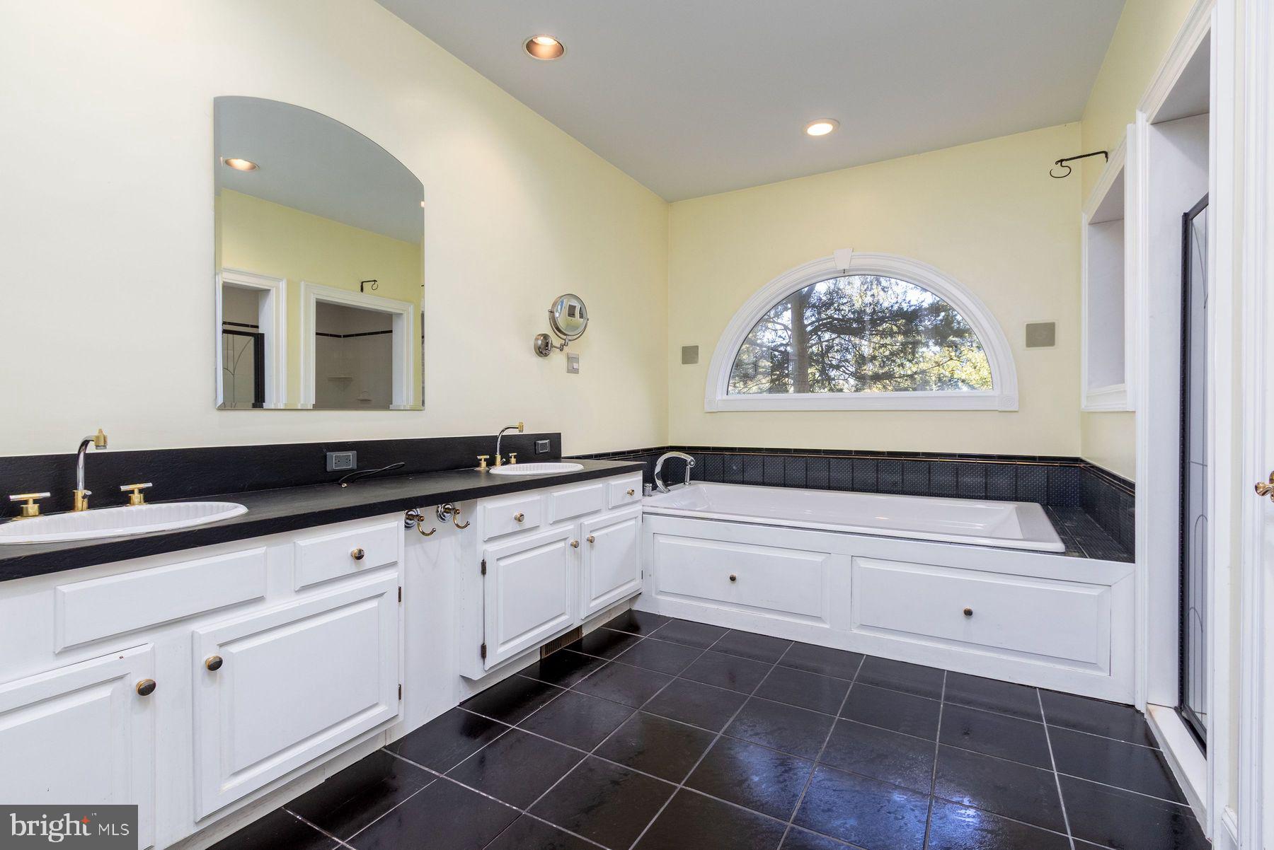 1659 Wrightstown Road Newtown, PA 18940 - Photo 31 of 58