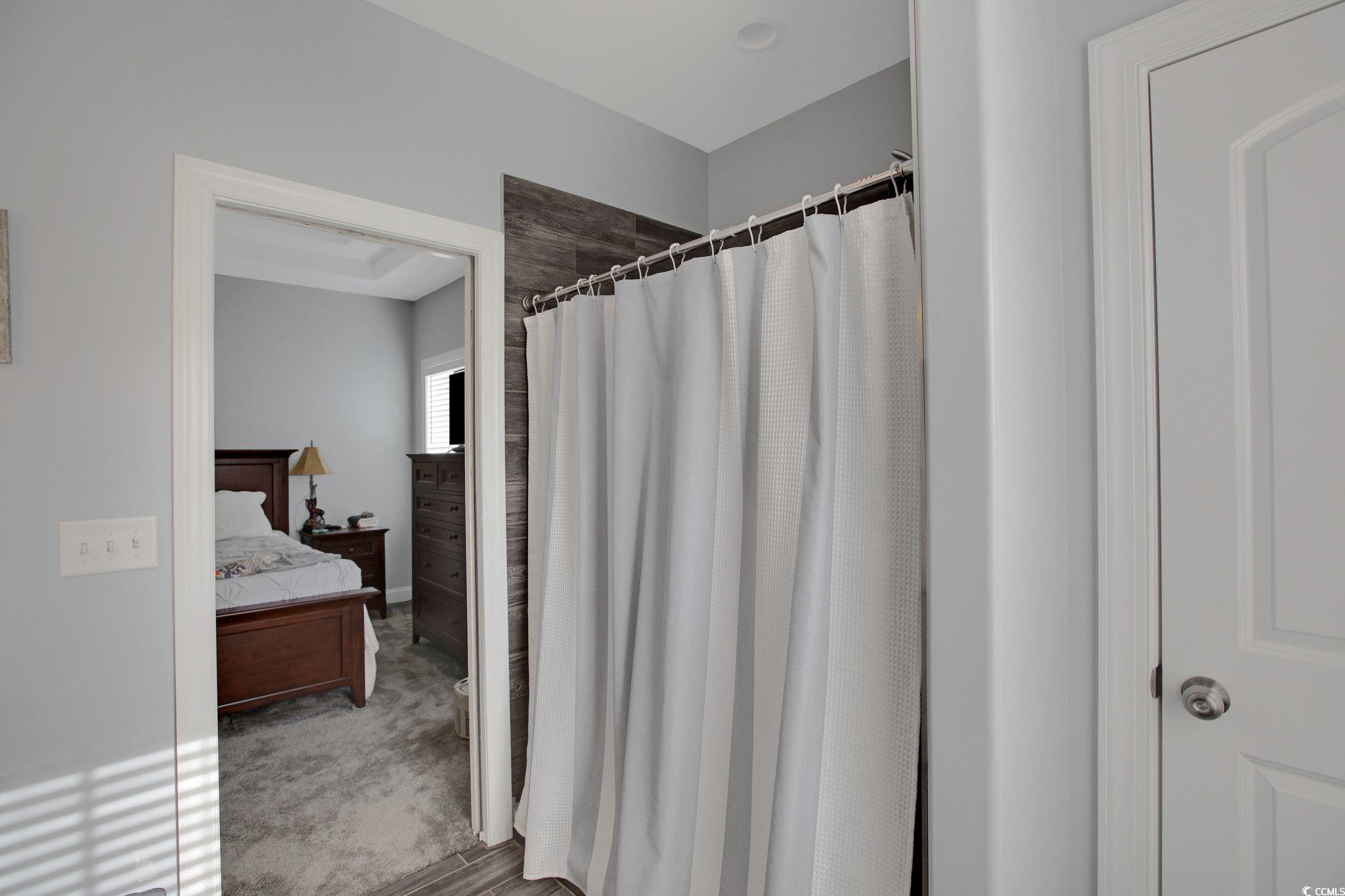 607 Garden Avenue Georgetown, SC 29440 - Photo 20 of 35 Bathroom featuring a shower with curtain