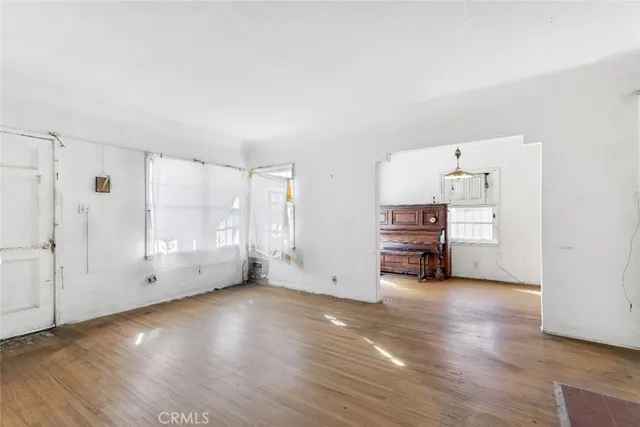 $599,950 | 14047 Herron Street, Sylmar, CA 91342