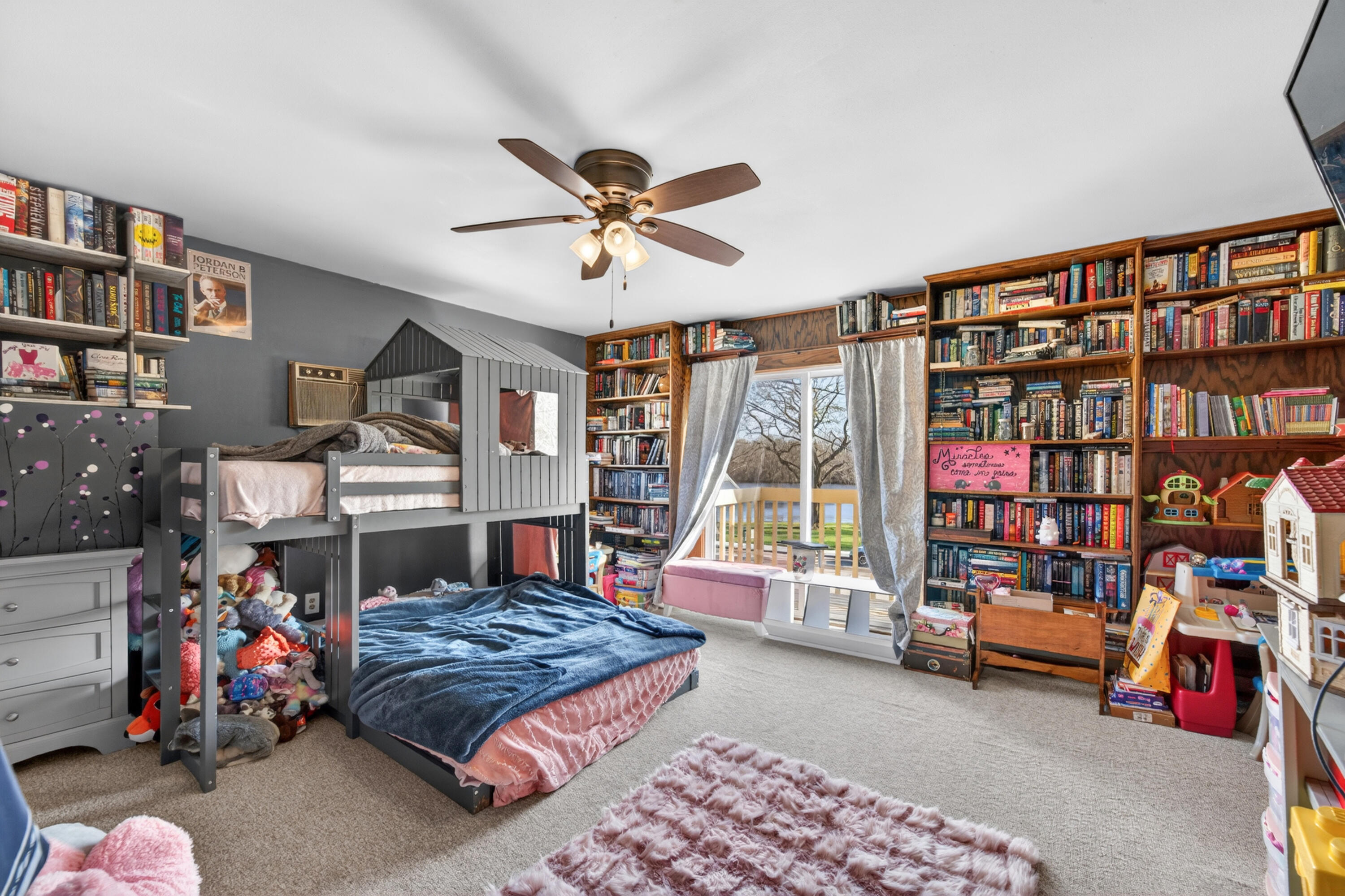 445 West Chestnut Street Burlington, WI 53105 - Photo 11 of 30 Primary Bedroom: upper