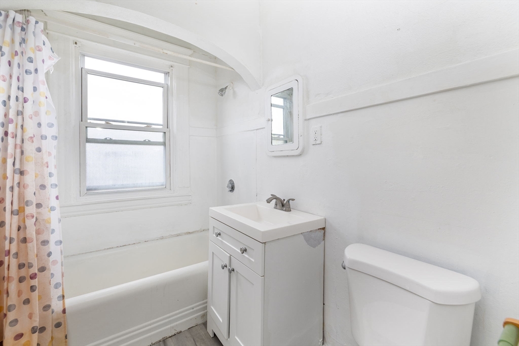 704-708 Sumner Avenue Springfield, MA 01108 - Photo 26 of 40