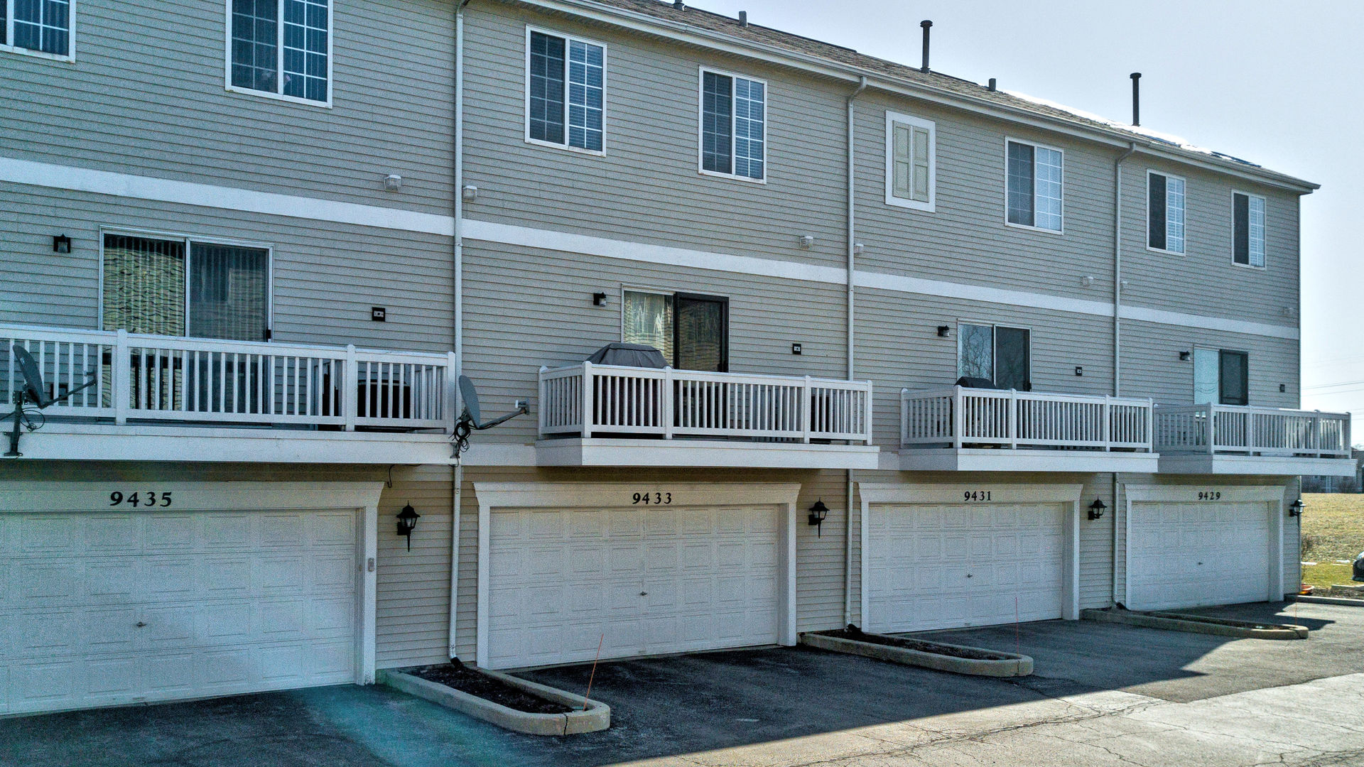 9433 Harrison Street Des Plaines, IL 60016 - Photo 18 of 23