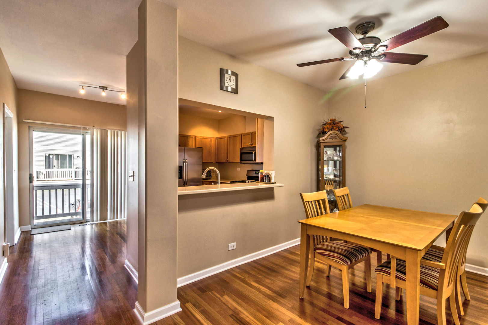 9433 Harrison Street Des Plaines, IL 60016 - Photo 5 of 23
