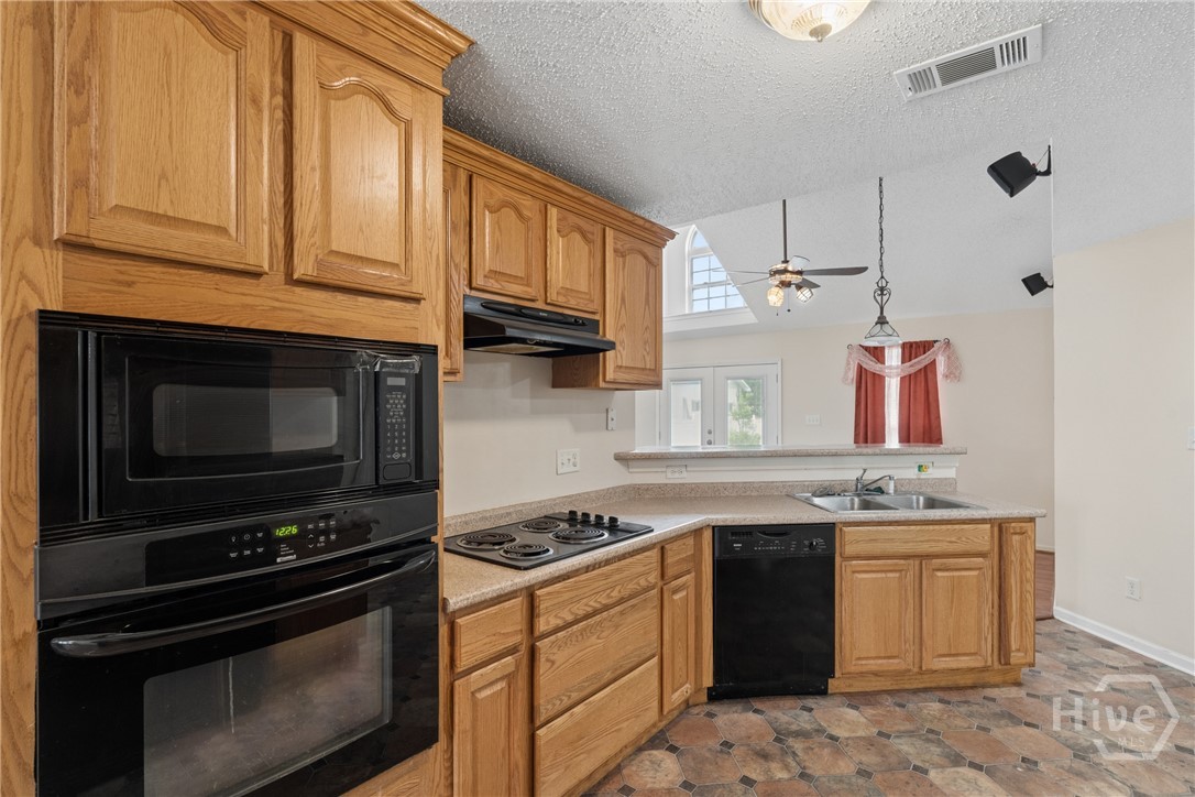 27 Darling Street Savannah, GA 31408 - Photo 10 of 30