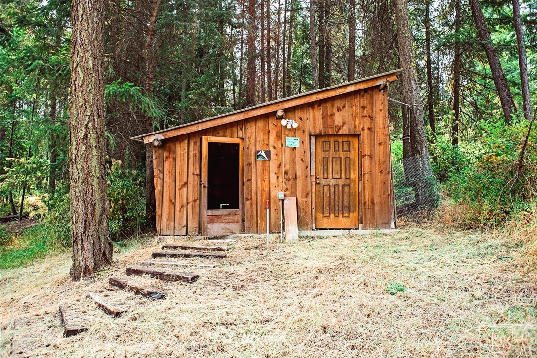 332 Gold Creek Loop Road Colville, WA 99114 - Photo 21 of 25