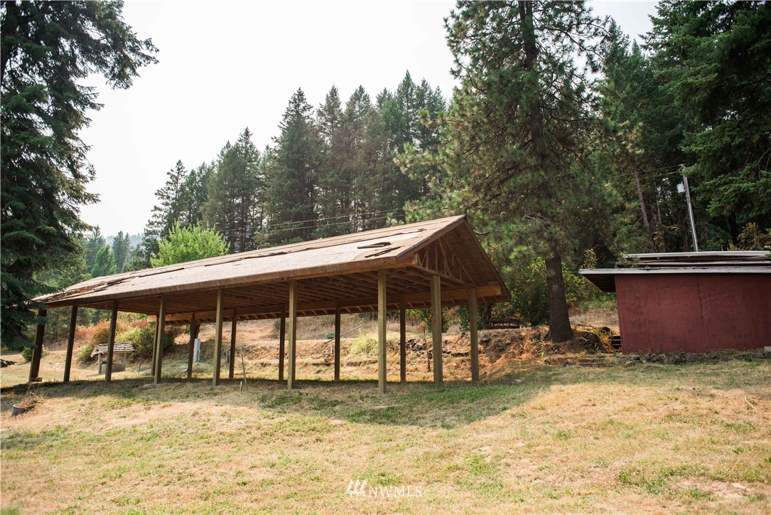 332 Gold Creek Loop Road Colville, WA 99114 - Photo 4 of 25