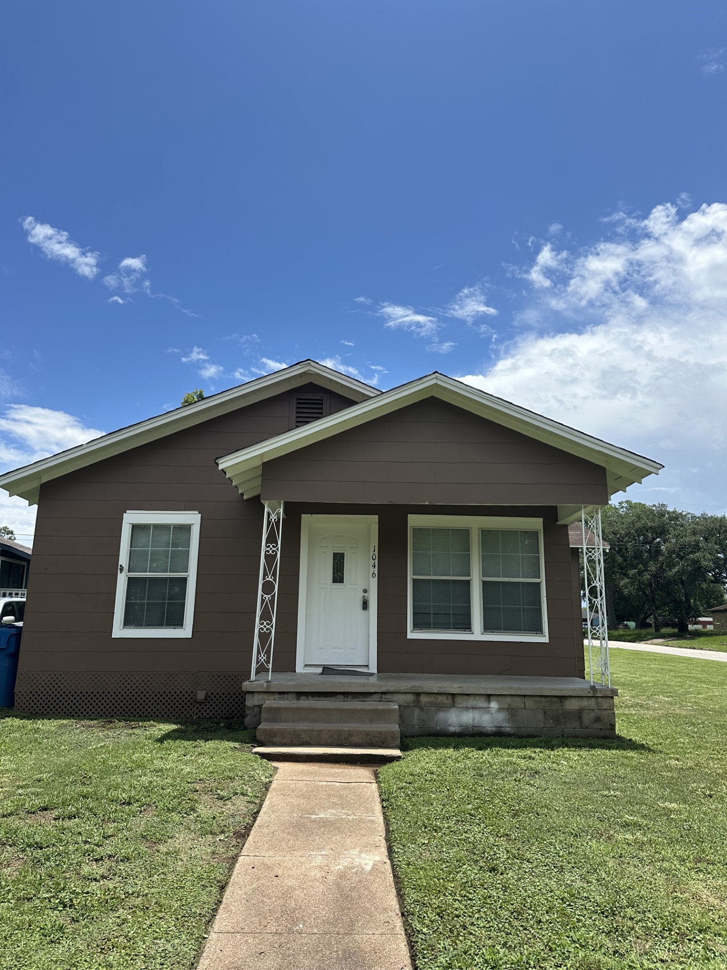 1046 15th Street Hempstead, TX 77445 - Photo 1 of 6