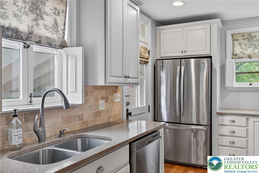 5686 Cetronia Road Allentown, PA 18106 - Photo 17 of 77 Gallery Image 17