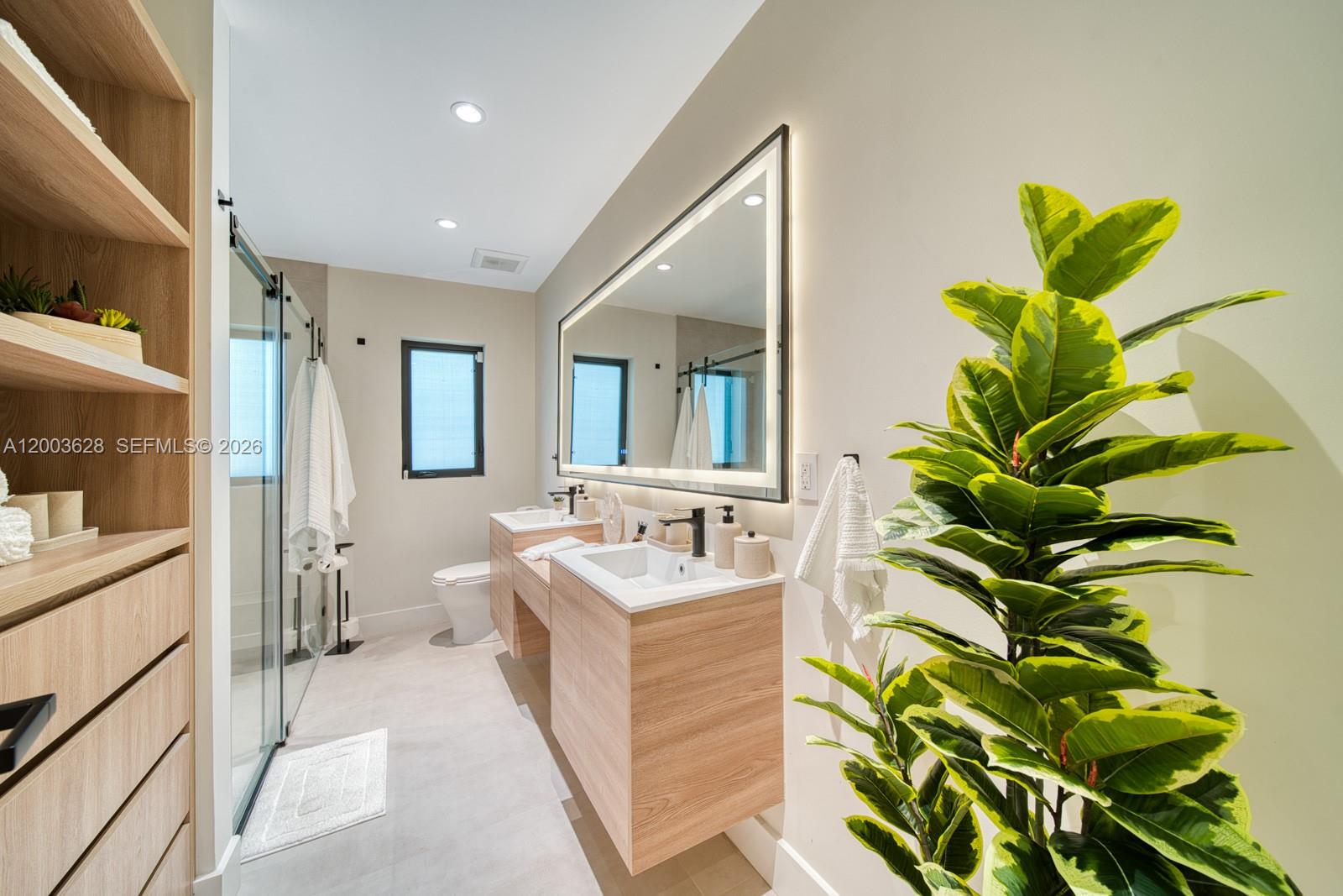 1940 Southwest 32nd Place Miami, FL 33145 - Photo 17 of 42