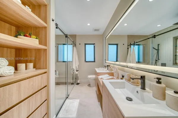 $9,250 | 1940 Southwest 32nd Place, Miami, FL 33145