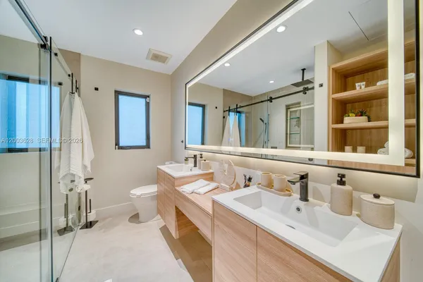 $9,250 | 1940 Southwest 32nd Place, Miami, FL 33145