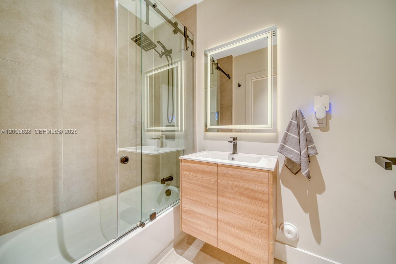 1940 Southwest 32nd Place Miami, FL 33145 - Photo 25 of 42