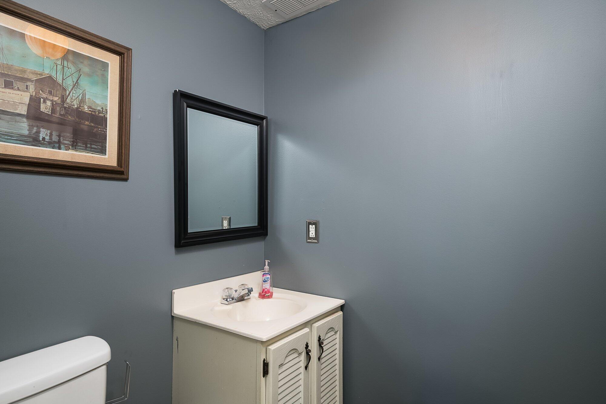 500 Retrac Road Lexington, KY 40503 - Photo 28 of 33 030-500_retrac_rd_8_10_21-highrez.jpg-SM