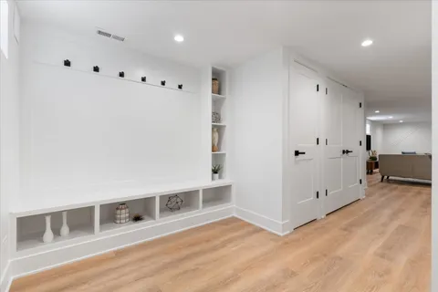 $574,500 | 7101 North Ottawa Avenue, Chicago, IL 60631