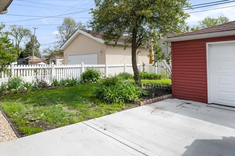$574,500 | 7101 North Ottawa Avenue, Chicago, IL 60631